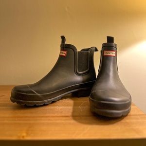 HUNTER Original Chelsea Rain Boot - Women's size 5.5 black